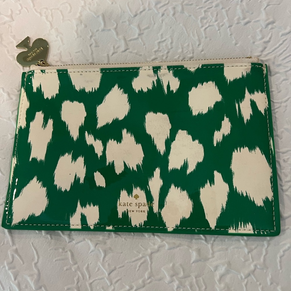 NWOT Kate Spade Clutch or Pouch. Pretty green and white color!